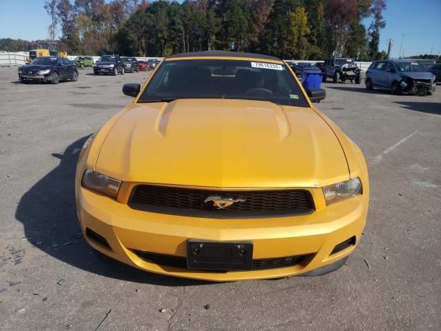 1ZVBP8EM7C5215586 - 2012 FORD MUSTANG YELLOW photo 5