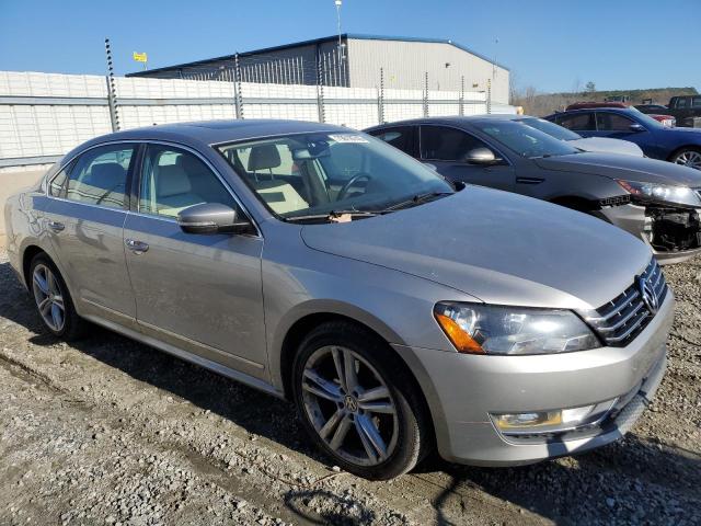 1VWBN7A36DC119362 - 2013 VOLKSWAGEN PASSAT SE SILVER photo 4