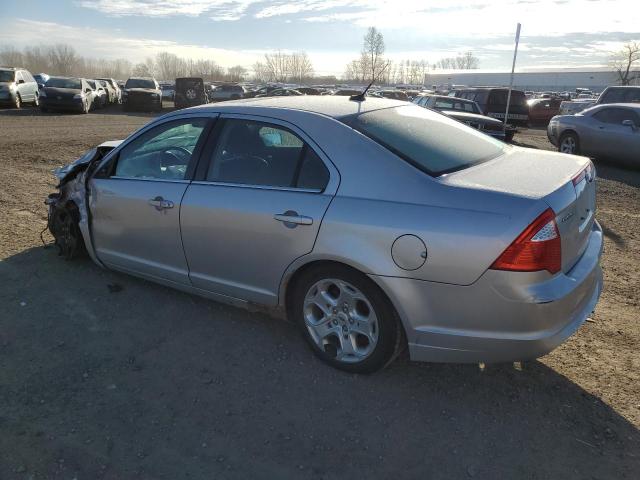 3FAHP0HA6AR415827 - 2010 FORD FUSION SE SILVER photo 2