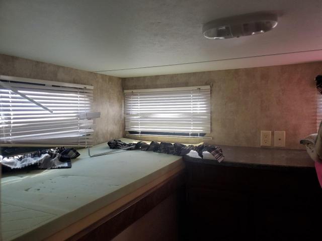 4YDT29127DT411120 - 2013 KEYSTONE PASSPORT WHITE photo 5