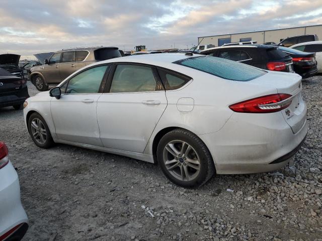 3FA6P0H75JR284868 - 2018 FORD FUSION SE WHITE photo 2