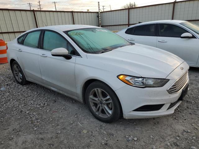 3FA6P0H75JR284868 - 2018 FORD FUSION SE WHITE photo 4