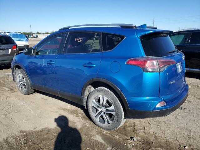 JTMZFREV8JJ176224 - 2018 TOYOTA RAV4 LE BLUE photo 2