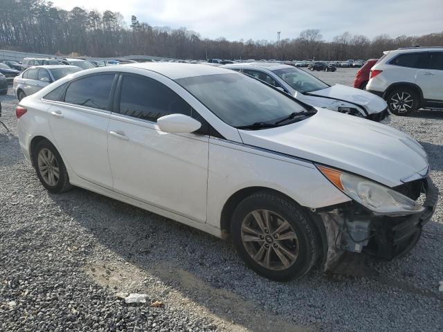 5NPEB4AC5DH784524 - 2013 HYUNDAI SONATA GLS WHITE photo 4