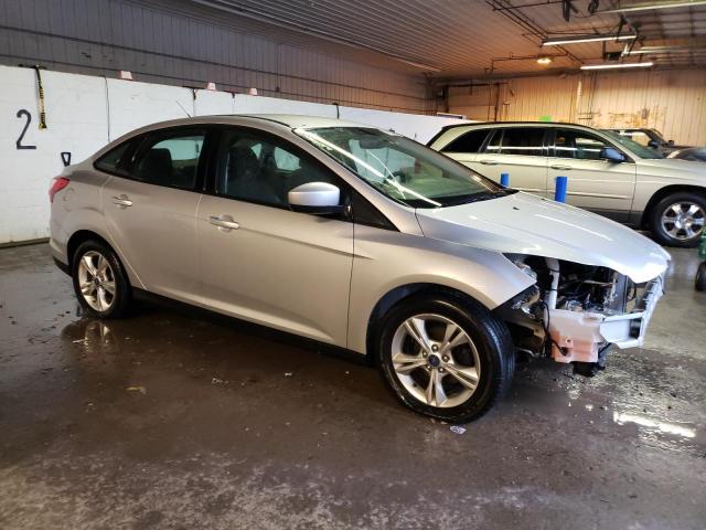 1FAHP3F29CL459996 - 2012 FORD FOCUS SE SILVER photo 4