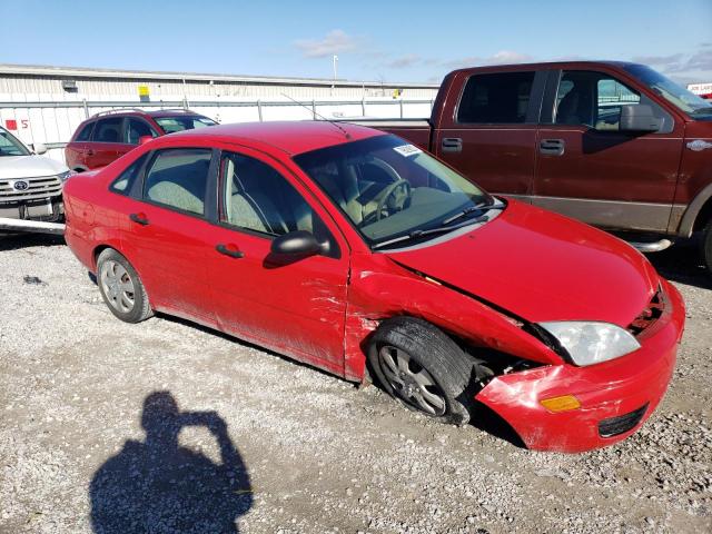 1FAFP34N65W291952 - 2005 FORD FOCUS ZX4 RED photo 4