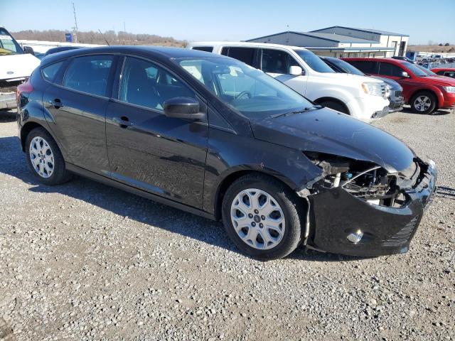 1FAHP3K26CL444054 - 2012 FORD FOCUS SE BLACK photo 4