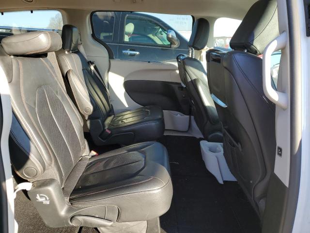 2C4RC1EGXHR570891 - 2017 CHRYSLER PACIFICA TOURING L PLUS WHITE photo 11