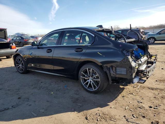 3MW5R7J05N8C72458 - 2022 BMW 330XI BLACK photo 2