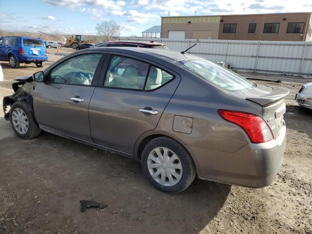 3N1CN7AP8FL801695 - 2015 NISSAN VERSA S GRAY photo 2