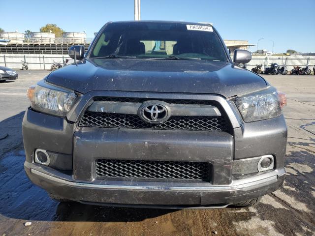 JTEBU5JR5B5062440 - 2011 TOYOTA 4RUNNER SR5 GRAY photo 5