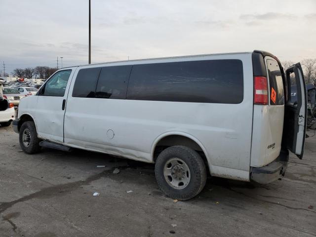 1GAZGPFG2G1172589 - 2016 CHEVROLET EXPRESS G3 LT WHITE photo 2