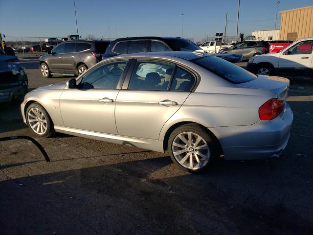 WBAPH7G55BNN06668 - 2011 BMW 328 I SILVER photo 2