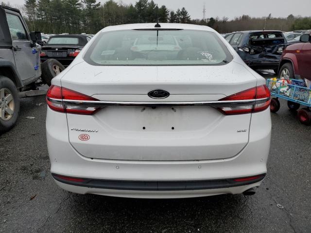 3FA6P0H71HR303412 - 2017 FORD FUSION SE WHITE photo 6