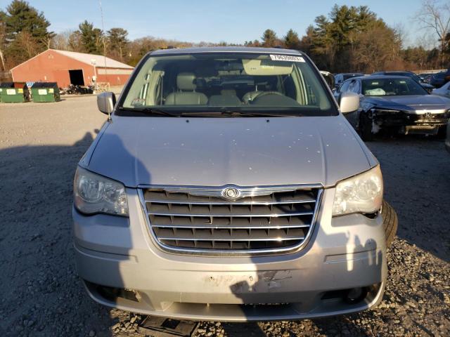 2A4RR5D16AR126457 - 2010 CHRYSLER TOWN & COU TOURING 银色 照片 5