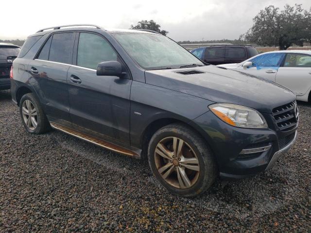 4JGDA5HB7CA025649 - 2012 MERCEDES-BENZ ML 350 4MATIC BLACK photo 4