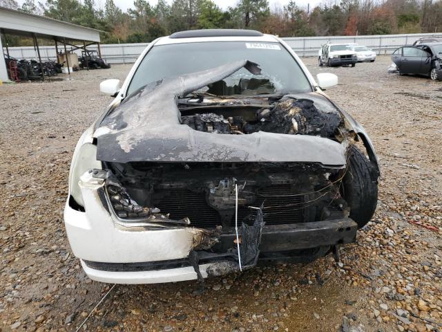 1N4BA41E54C840454 - 2004 NISSAN MAXIMA SE WHITE photo 5