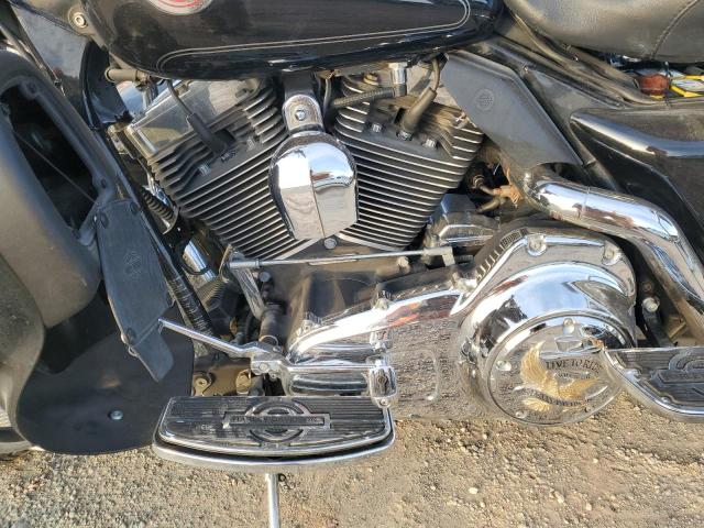 1HD1FC4137Y716036 - 2007 HARLEY-DAVIDSON FLHTCUI შავი ფოტო 7