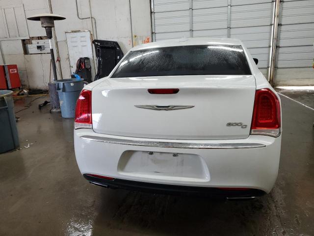 2C3CCAEG6FH779932 - 2015 CHRYSLER 300C WHITE photo 6