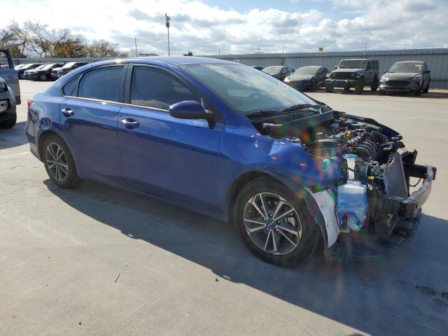 3KPF24AD6NE464230 - 2022 KIA FORTE FE BLUE photo 4