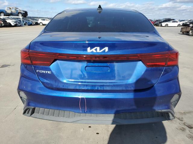 3KPF24AD6NE464230 - 2022 KIA FORTE FE BLUE photo 6