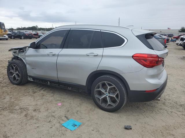 WBXHU7C36H5H34815 - 2017 BMW X1 SDRIVE28I SILVER photo 2