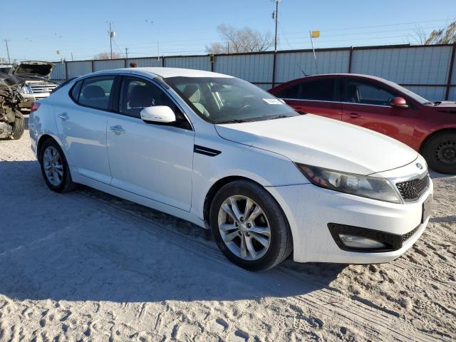 5XXGM4A7XDG222510 - 2013 KIA OPTIMA LX WHITE photo 4