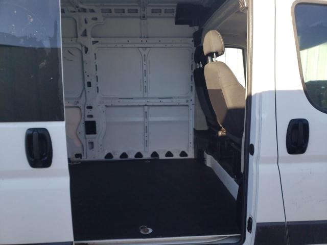 3C6TRVCG2HE550223 - 2017 RAM PROMASTER 2500 HIGH Weiß Foto 11