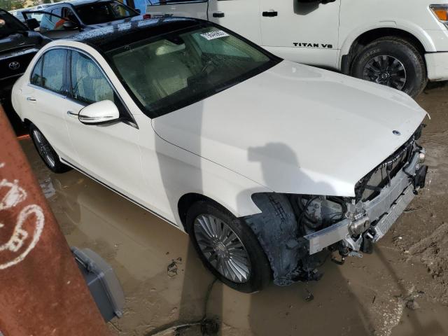 55SWF4JB2FU043988 - 2015 MERCEDES-BENZ C 300 WHITE photo 4