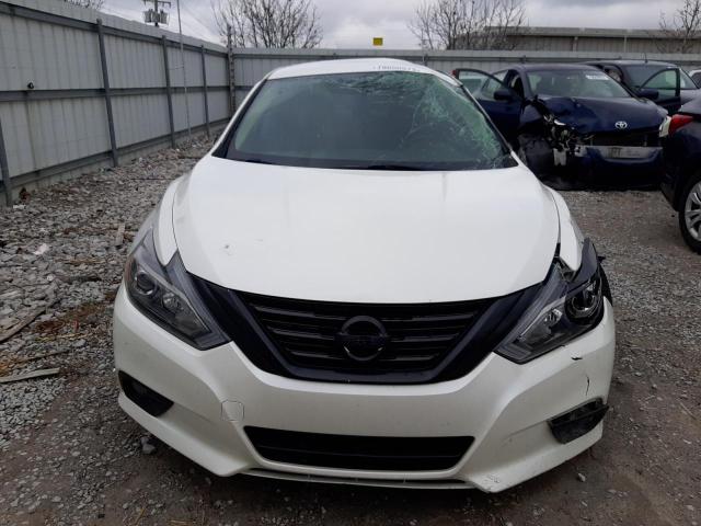 1N4AL3AP5JC298026 - 2018 NISSAN ALTIMA 2.5 WHITE photo 5