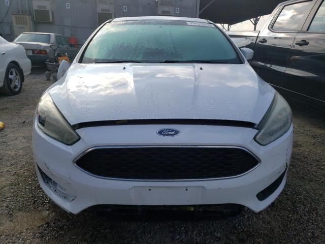 1FADP3F27FL207022 - 2015 FORD FOCUS SE WHITE photo 5