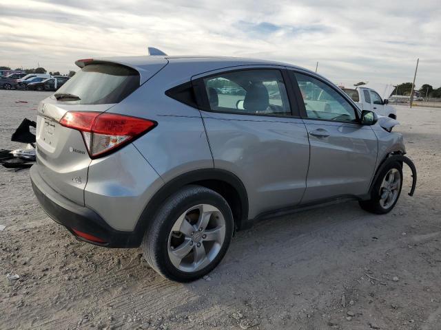 3CZRU5H37KG711372 - 2019 HONDA HR-V LX SILVER photo 3