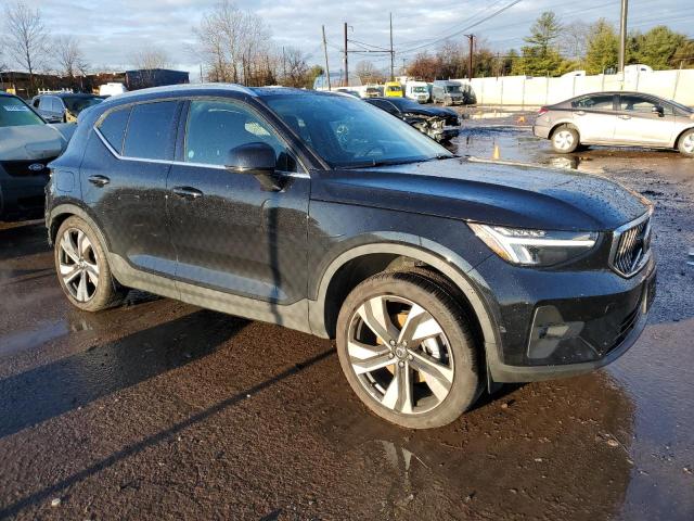 YV4L12UAXP2113670 - 2023 VOLVO XC40 ULTIMATE BLACK photo 4