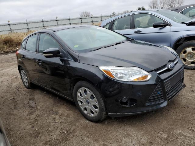 1FAHP3K20CL434703 - 2012 FORD FOCUS SE CHARCOAL photo 4