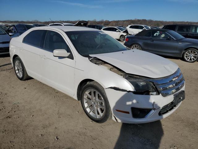 3FAHP0JA8AR422949 - 2010 FORD FUSION SEL WHITE photo 4