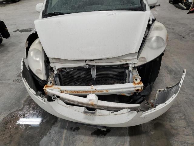 JHMGD37638S802961 - 2008 HONDA FIT SPORT WHITE photo 11