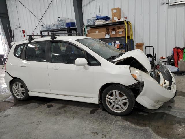 JHMGD37638S802961 - 2008 HONDA FIT SPORT WHITE photo 4