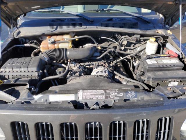 1J4GL38K65W723122 - 2005 JEEP LIBERTY RENEGADE 黑色 照片 11