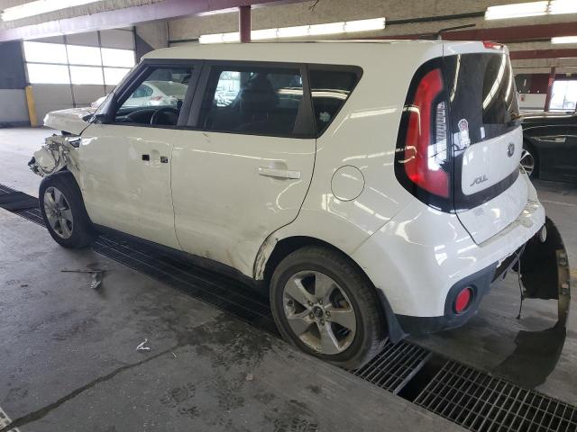 KNDJN2A21J7907897 - 2018 KIA SOUL WHITE photo 2