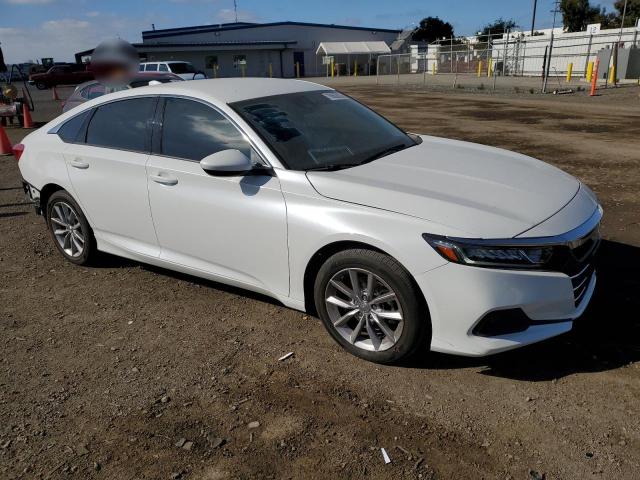 1HGCV1F15NA045426 - 2022 HONDA ACCORD LX WHITE photo 4