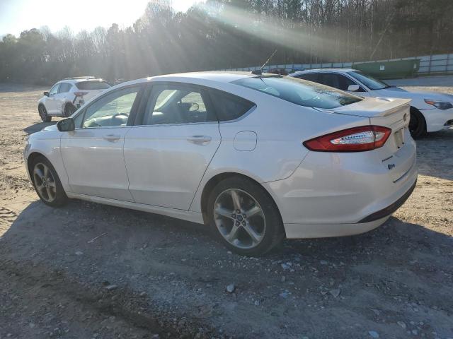 3FA6P0H78ER340582 - 2014 FORD FUSION SE WHITE photo 2