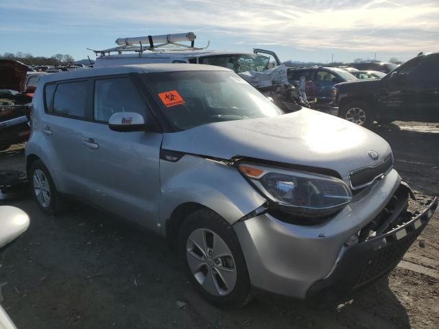 KNDJN2A26E7706129 - 2014 KIA SOUL SILVER photo 4