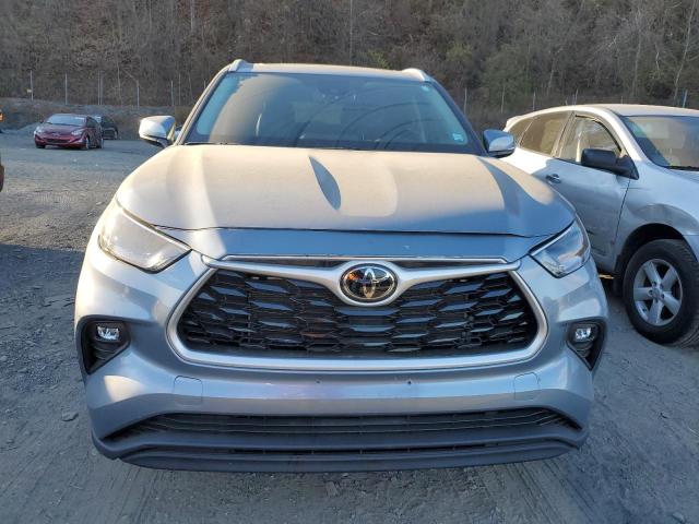 5TDGZRBH9NS173578 - 2022 TOYOTA HIGHLANDER XLE SILVER photo 5