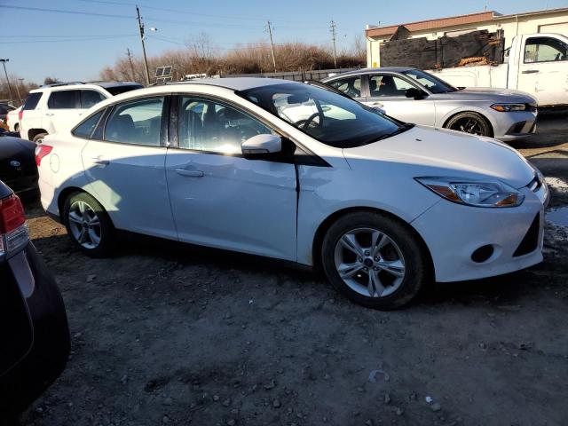 1FADP3F23EL380163 - 2014 FORD FOCUS SE WHITE photo 4