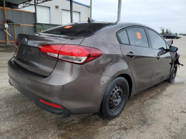 3KPFK4A70JE175719 - 2018 KIA FORTE LX BROWN photo 3