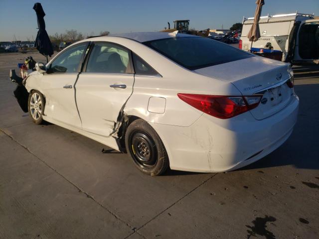 5NPEC4AC8DH603977 - 2013 HYUNDAI SONATA SE WHITE photo 2