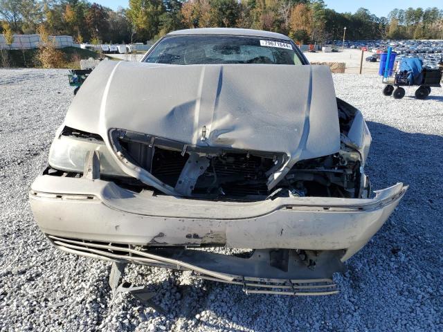 1LNHM81W34Y658200 - 2004 LINCOLN TOWN CAR EXECUTIVE Gold Foto 5