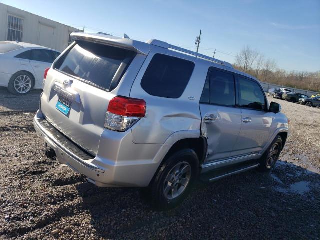 JTEZU5JR5D5060897 - 2013 TOYOTA 4RUNNER SR5 SILVER photo 3