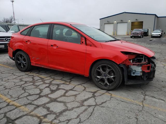 1FADP3F29DL354438 - 2013 FORD FOCUS SE RED photo 4