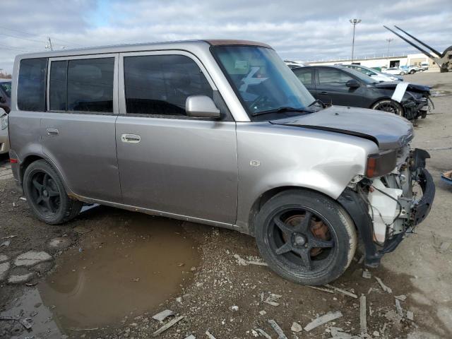 JTLKT324064126978 - 2006 TOYOTA SCION XB SILVER photo 4